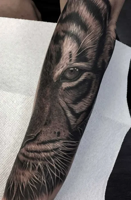 Best-Tiger-Hyperrealism-Black-and-Grey-Tattoo-Artists